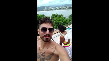 Eu E A Lunna Vaz Fomos Na Varanda Da Casa Onde Estava Tendo Uma Festa E Transamos Gostoso (E A Festa Rolando) free video